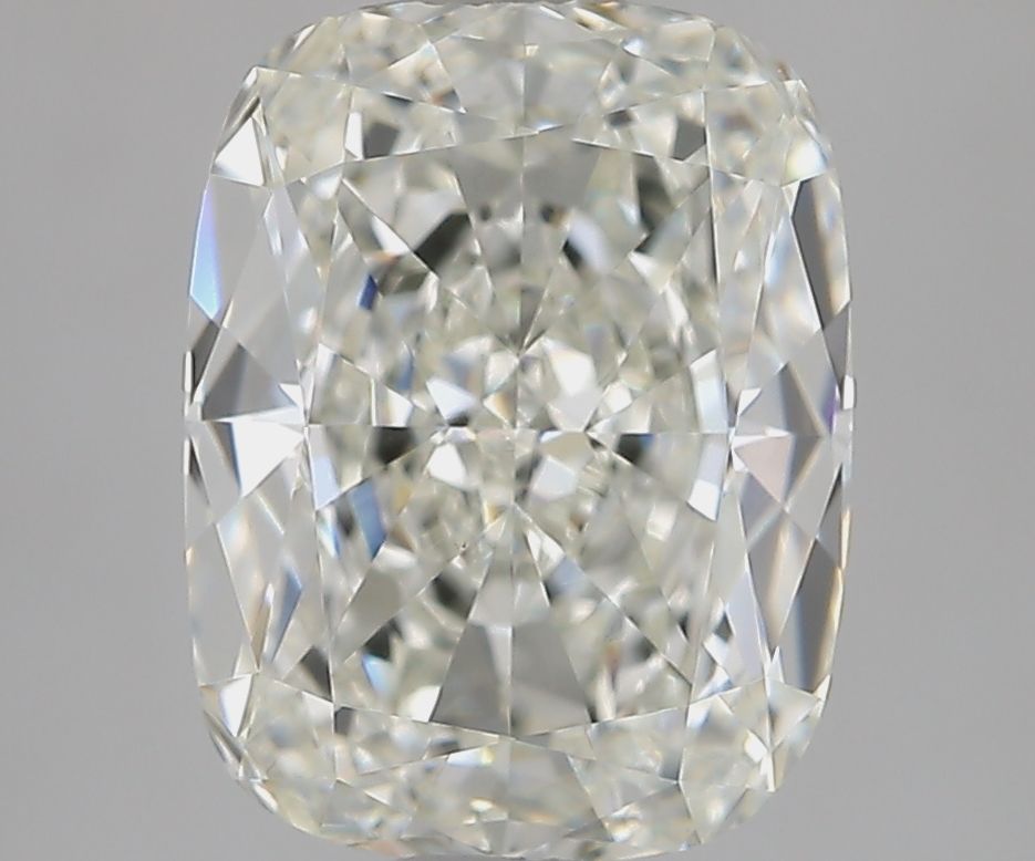 3.01 ct Cushion Modified diamond