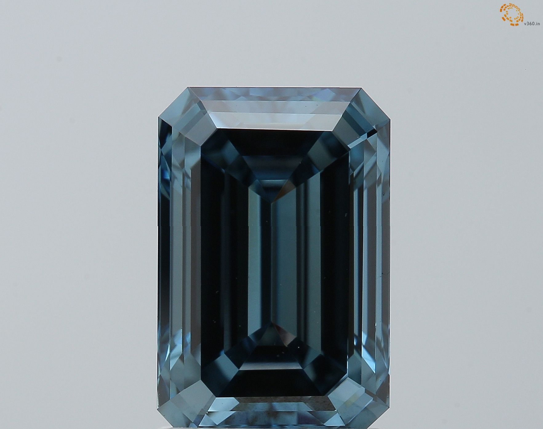 1.65 ct Emerald diamond