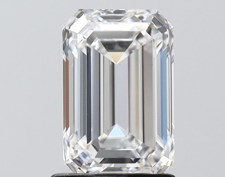 1.59 ct. emerald Lab Grown Diamond front image