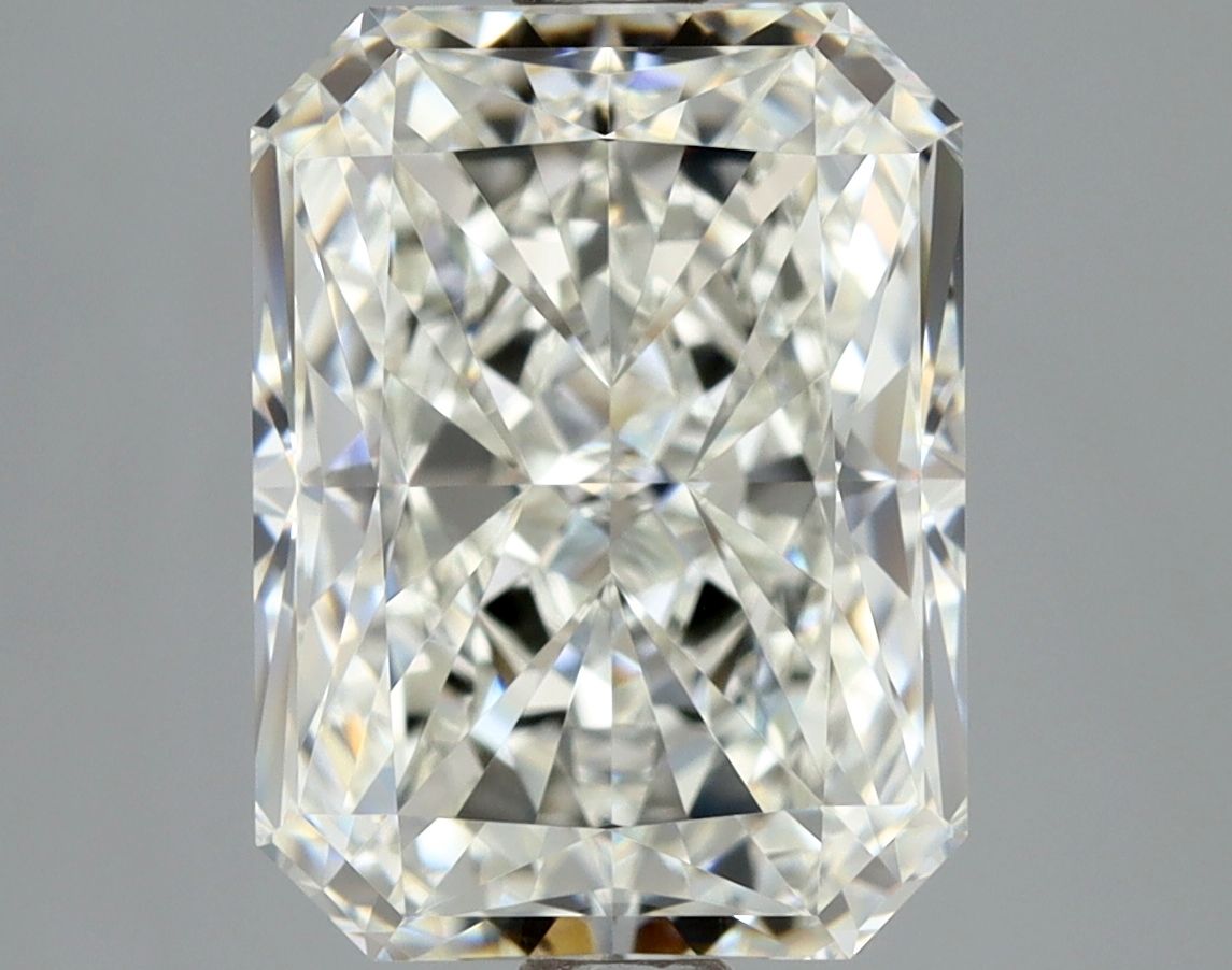 3.01 ct Radiant diamond