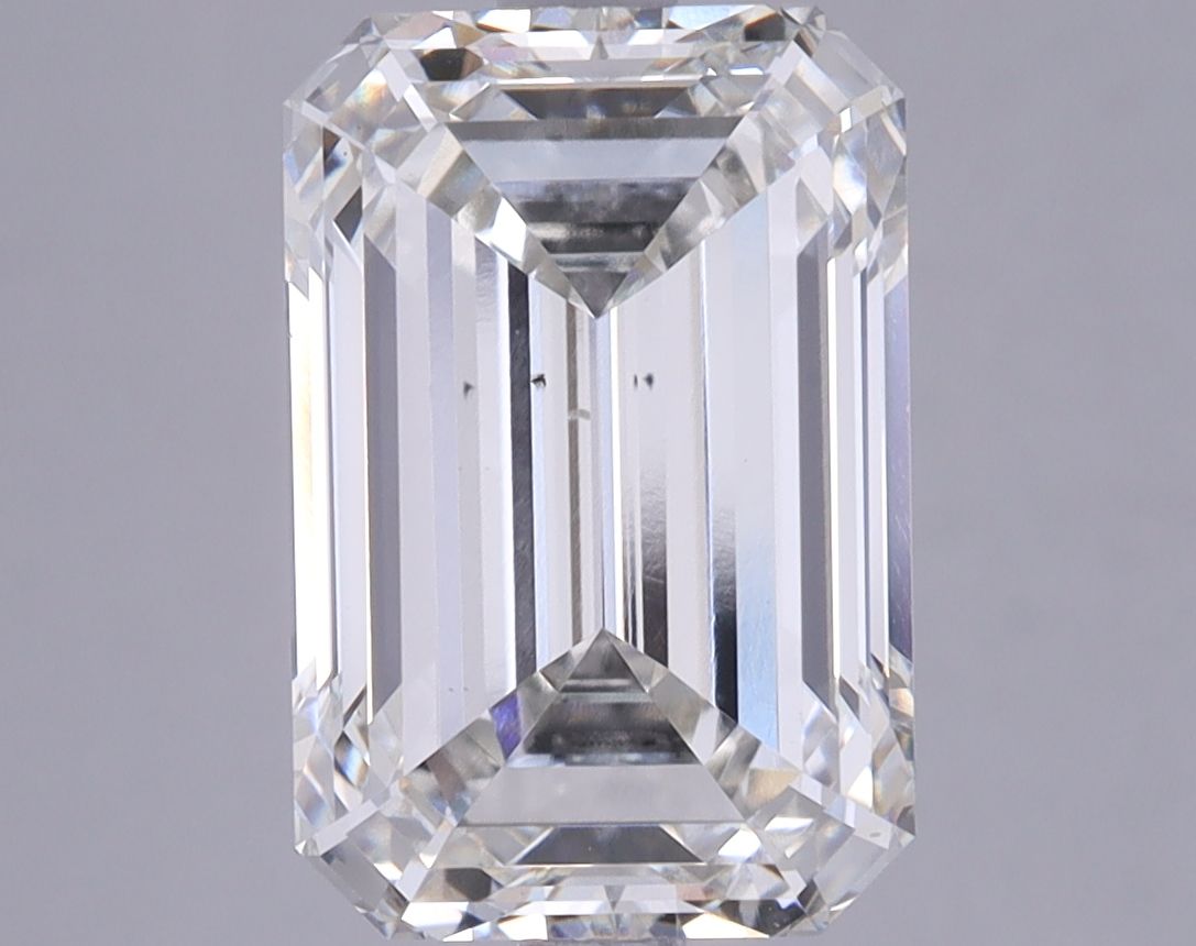 4.64 ct. emerald Lab Grown Diamond front image