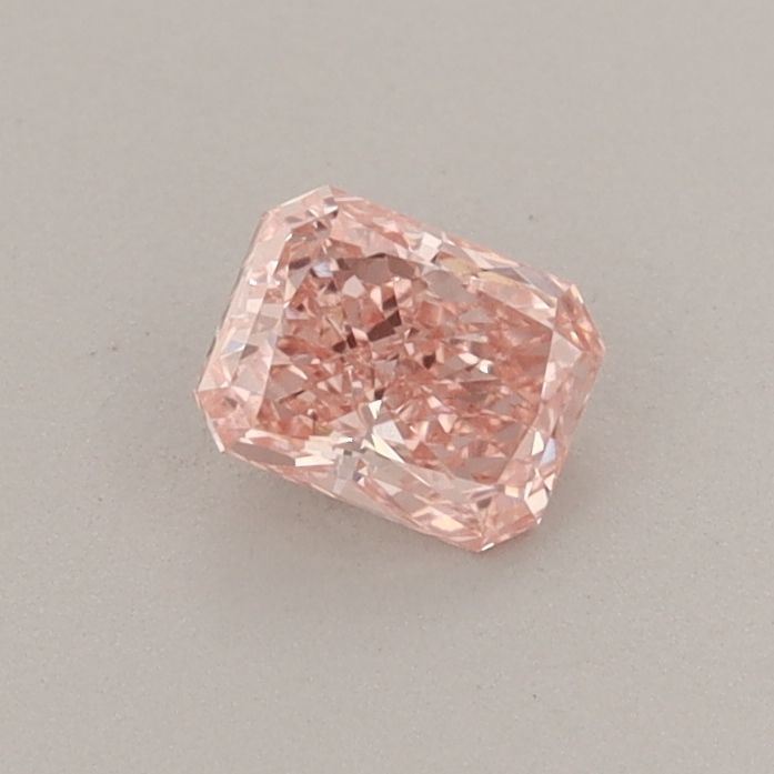 0.34 CT Fancy Vivid Pink RADIANT