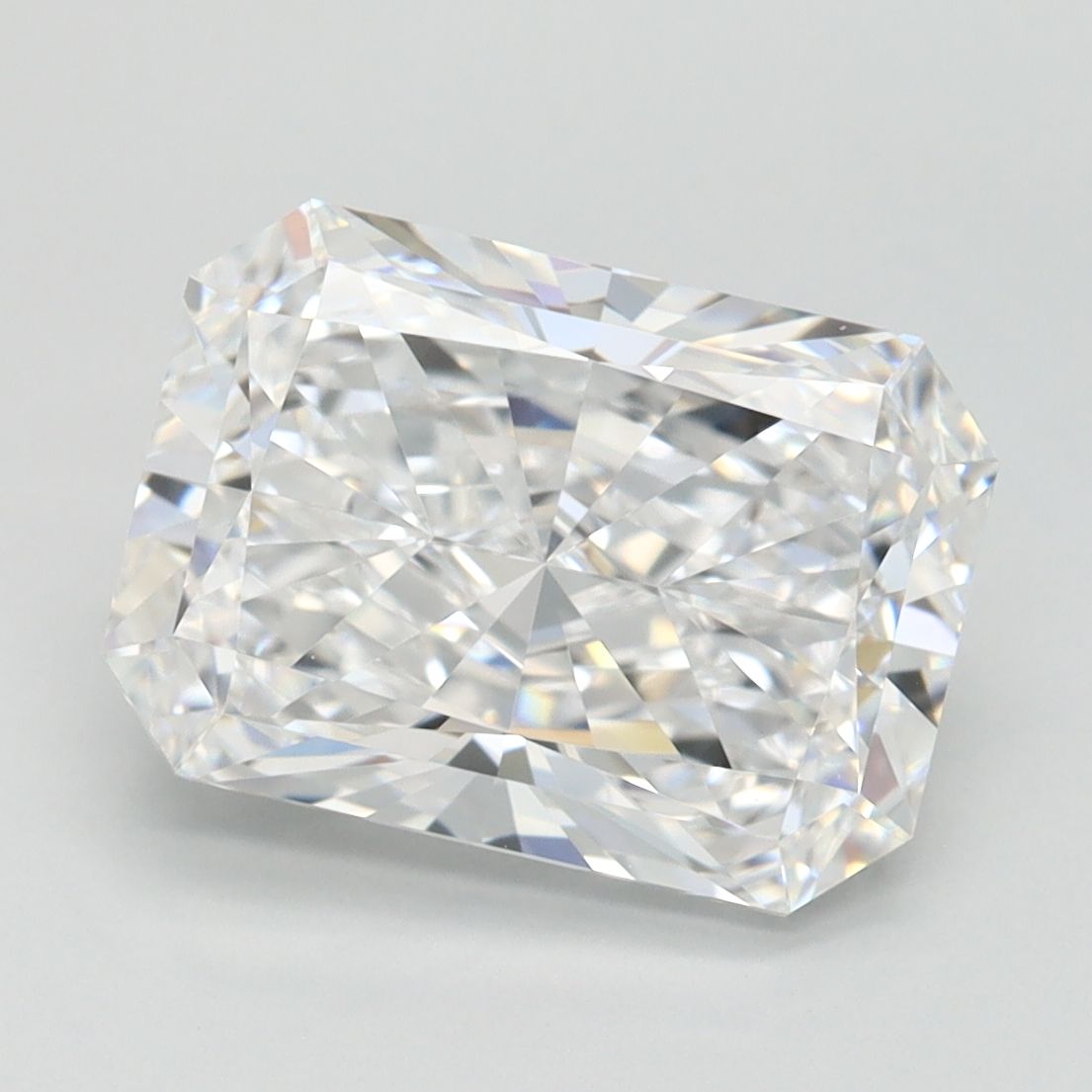 2.85 ct. radiant Lab Grown Diamond front image