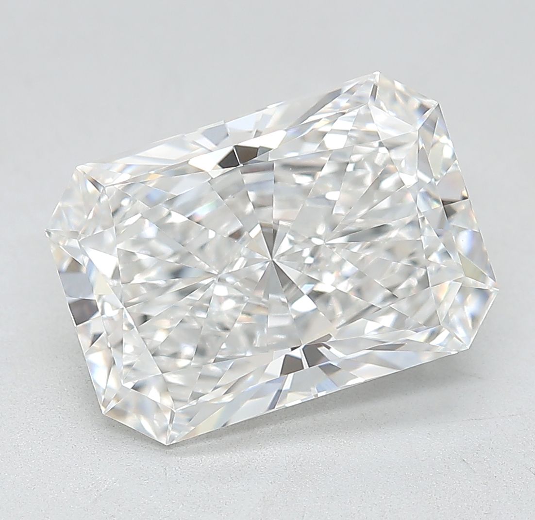 4.30 ct. radiant Lab Grown Diamond front image