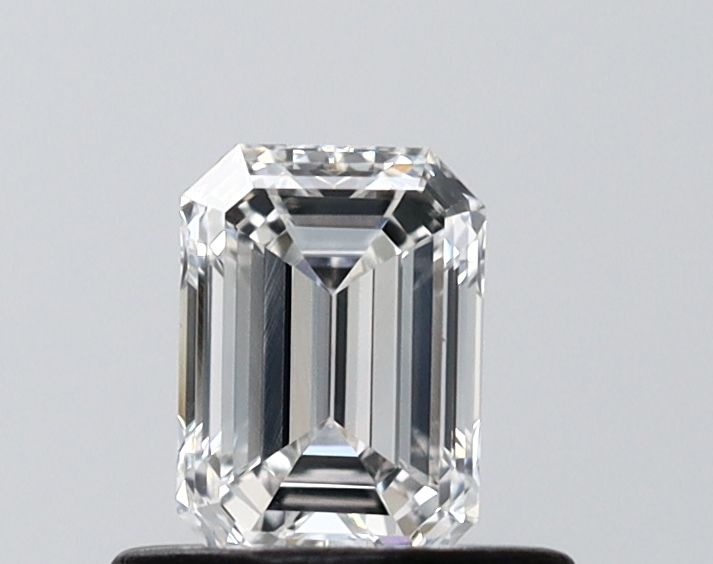 0.53 ct lab-grown Emerald Diamond
