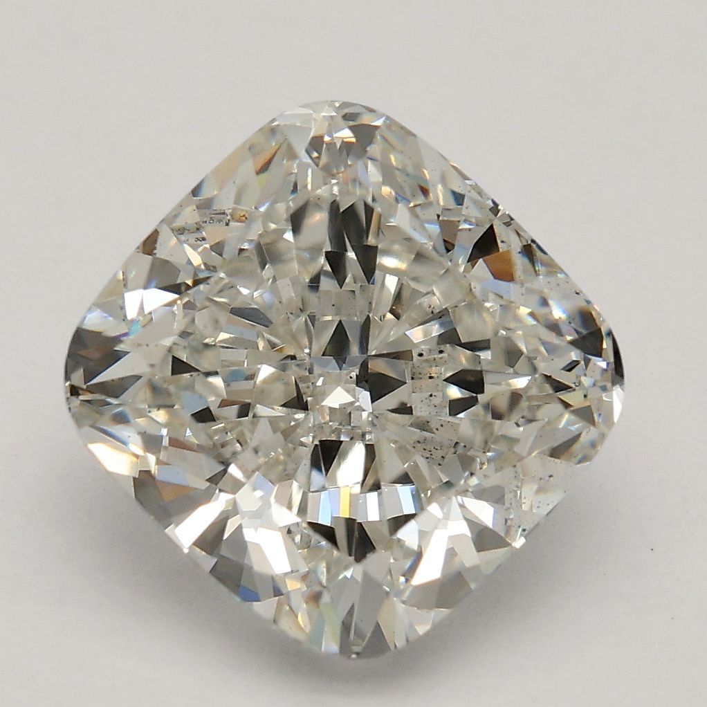 3.33 ct Cushion Brilliant diamond