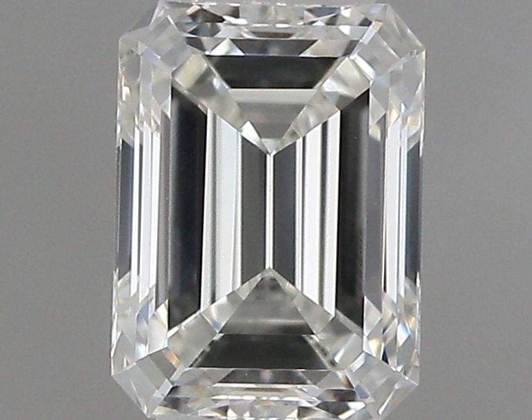 0.45 ct Emerald diamond