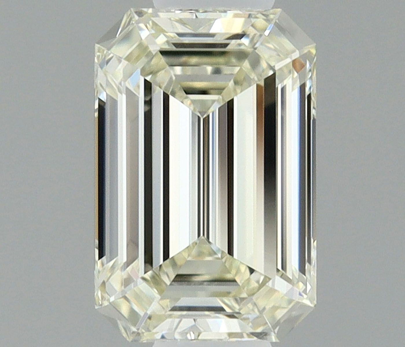 0.33 ct Emerald Diamond