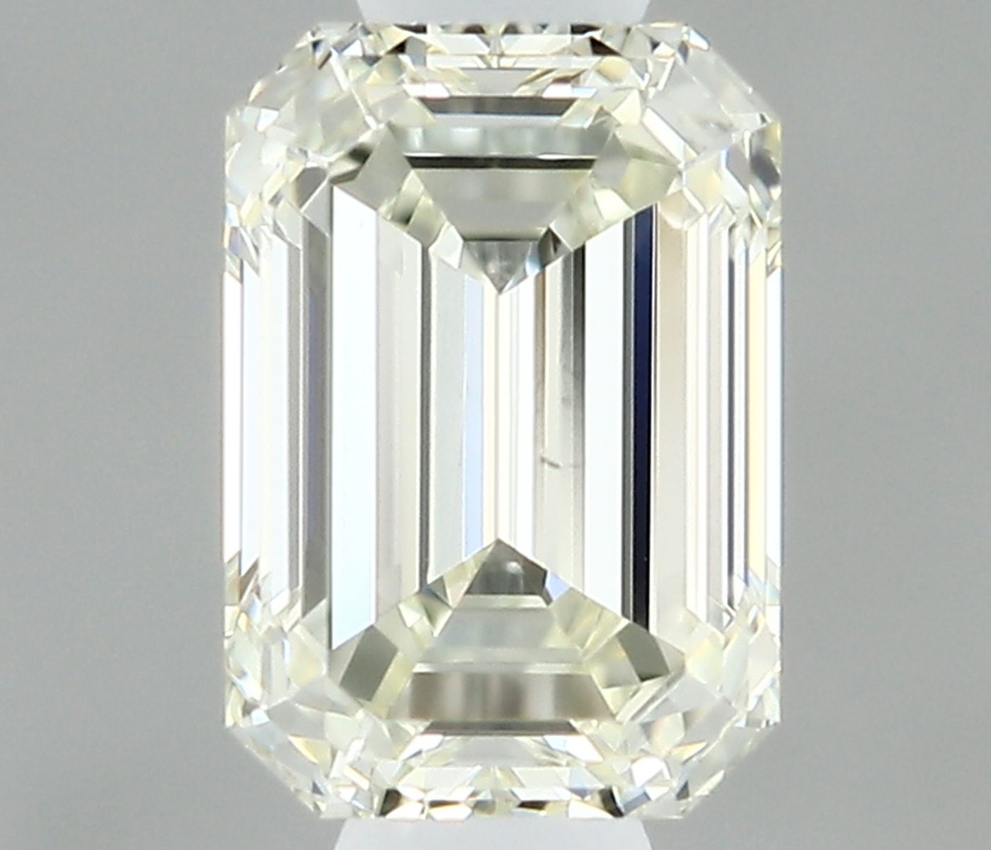 0.5 ct Emerald Diamond