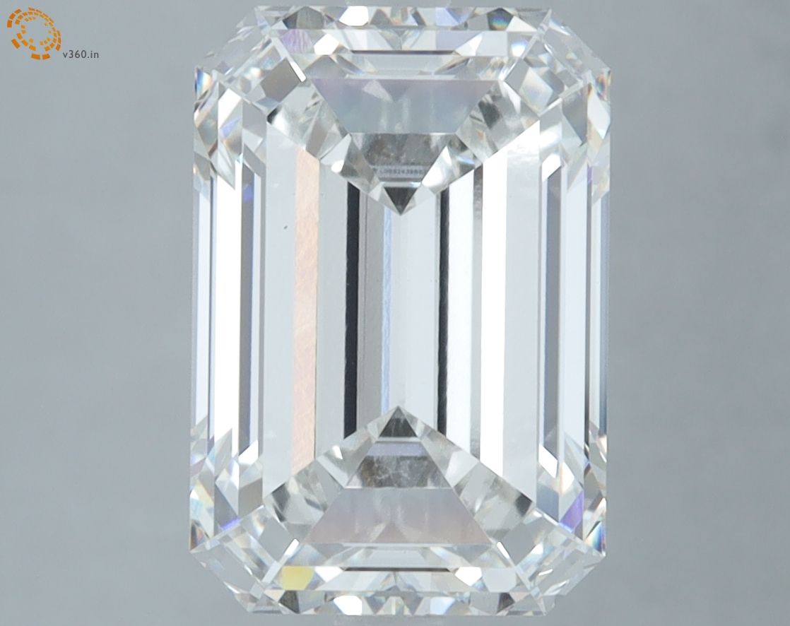 5.20 ct. emerald Lab Grown Diamond front image