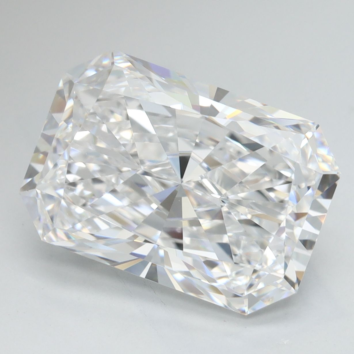 4.76 ct. radiant Lab Grown Diamond front image