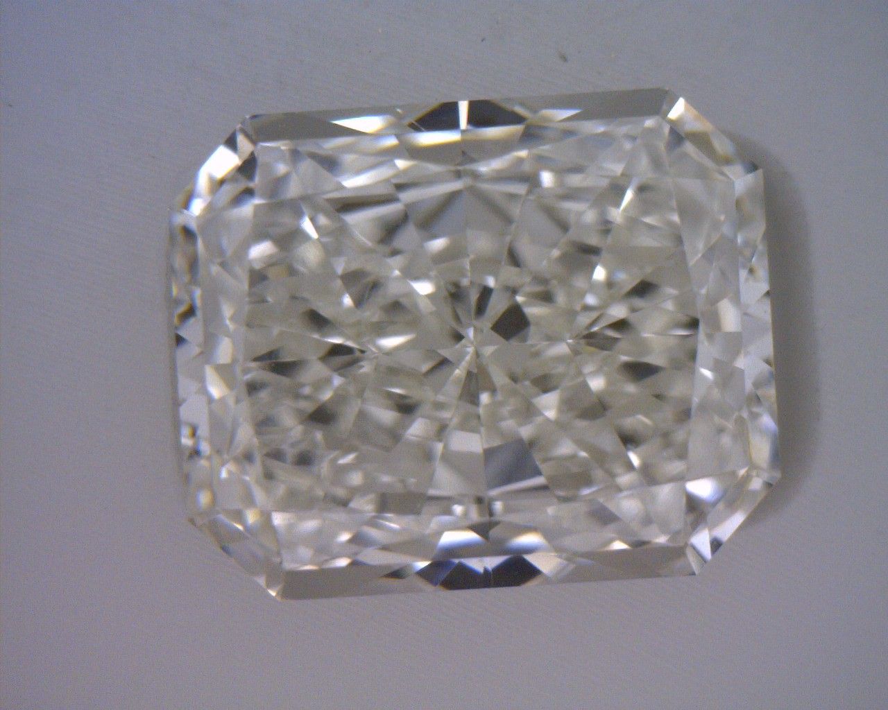 1.70 ct Radiant diamond