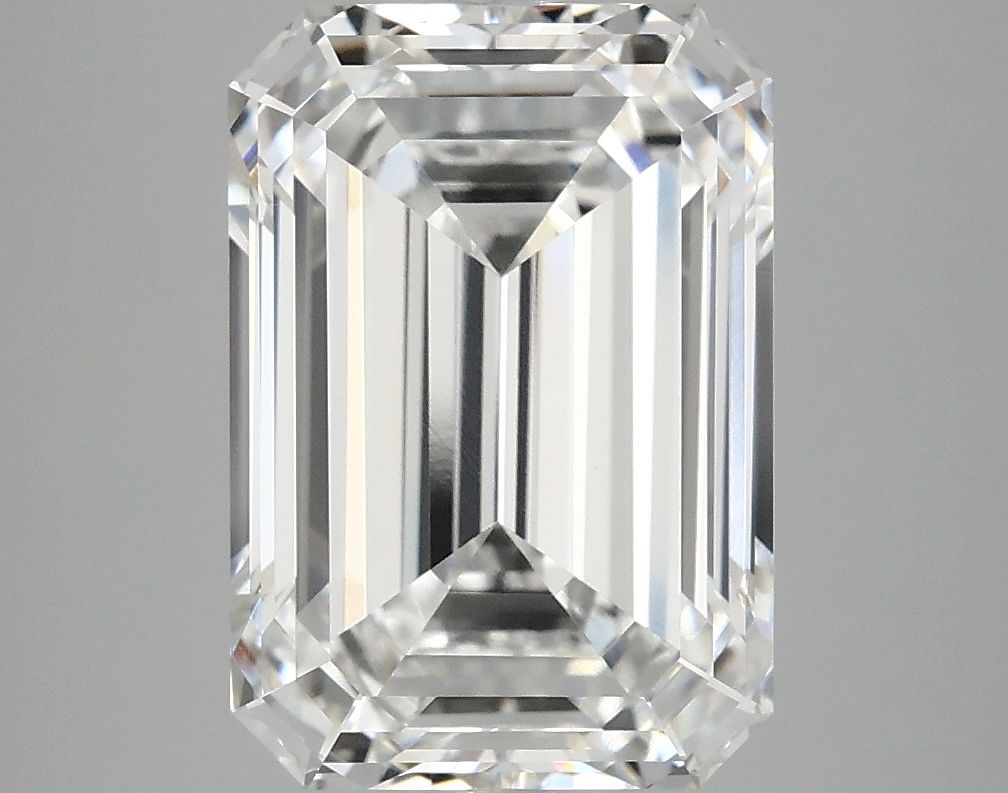 4.86 ct. emerald Lab Grown Diamond front image