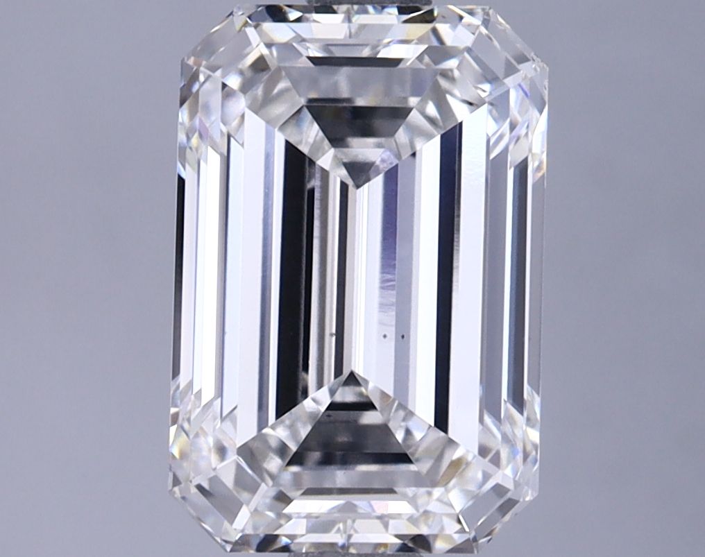 2.63 ct. emerald Lab Grown Diamond front image