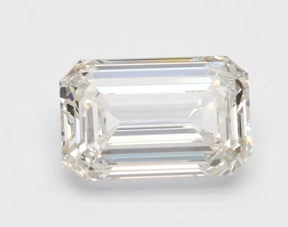 1.33 ct. emerald Lab Grown Diamond front image