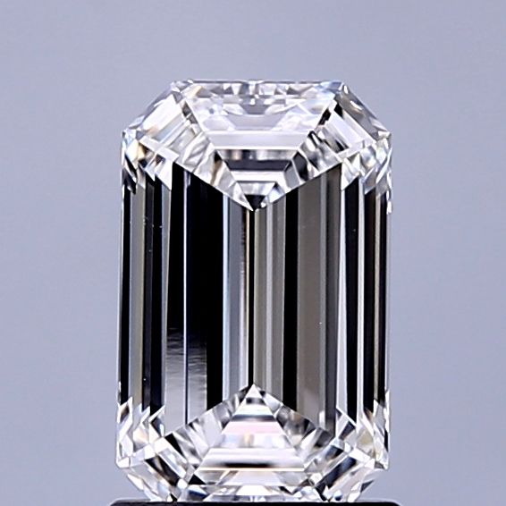 1.55 ct. emerald Lab Grown Diamond front image