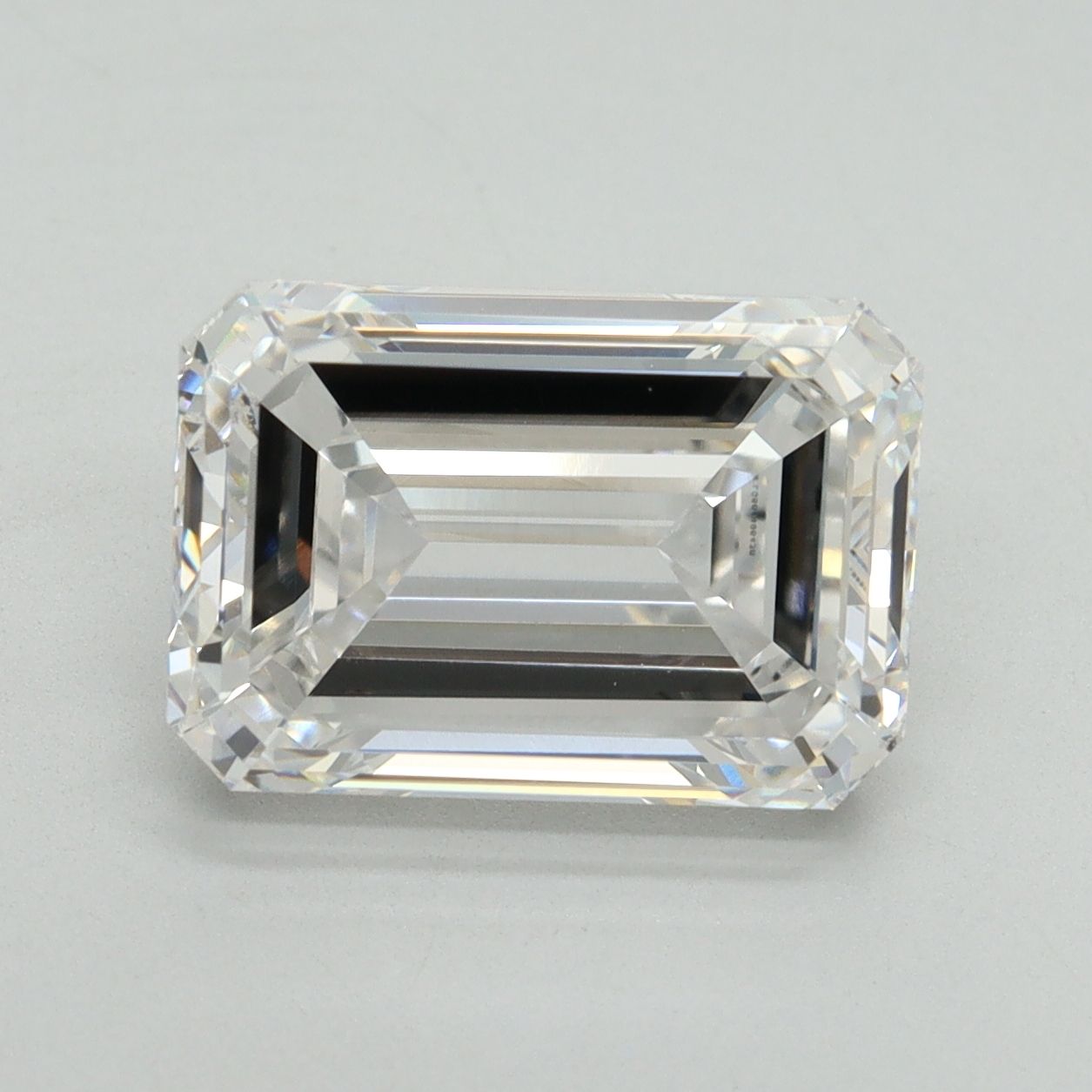 5.00 ct. emerald Lab Grown Diamond front image