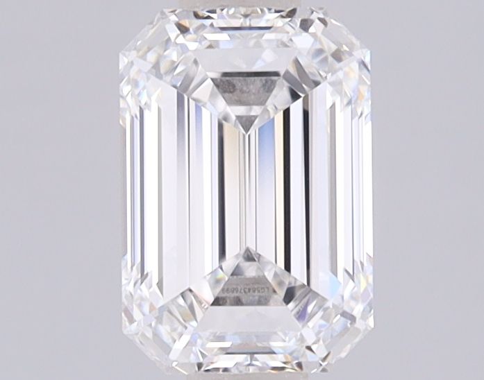 1.05 ct. emerald Lab Grown Diamond front image