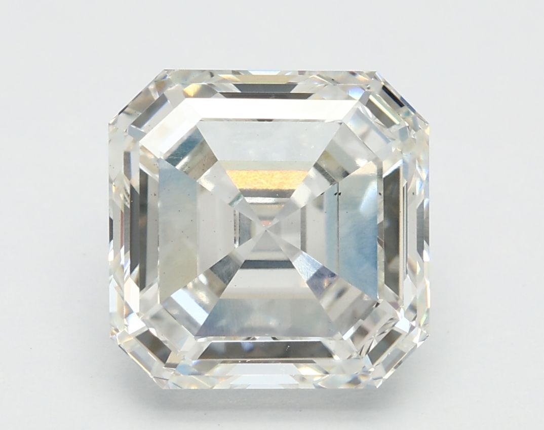 3.20 ct Square Emerald diamond