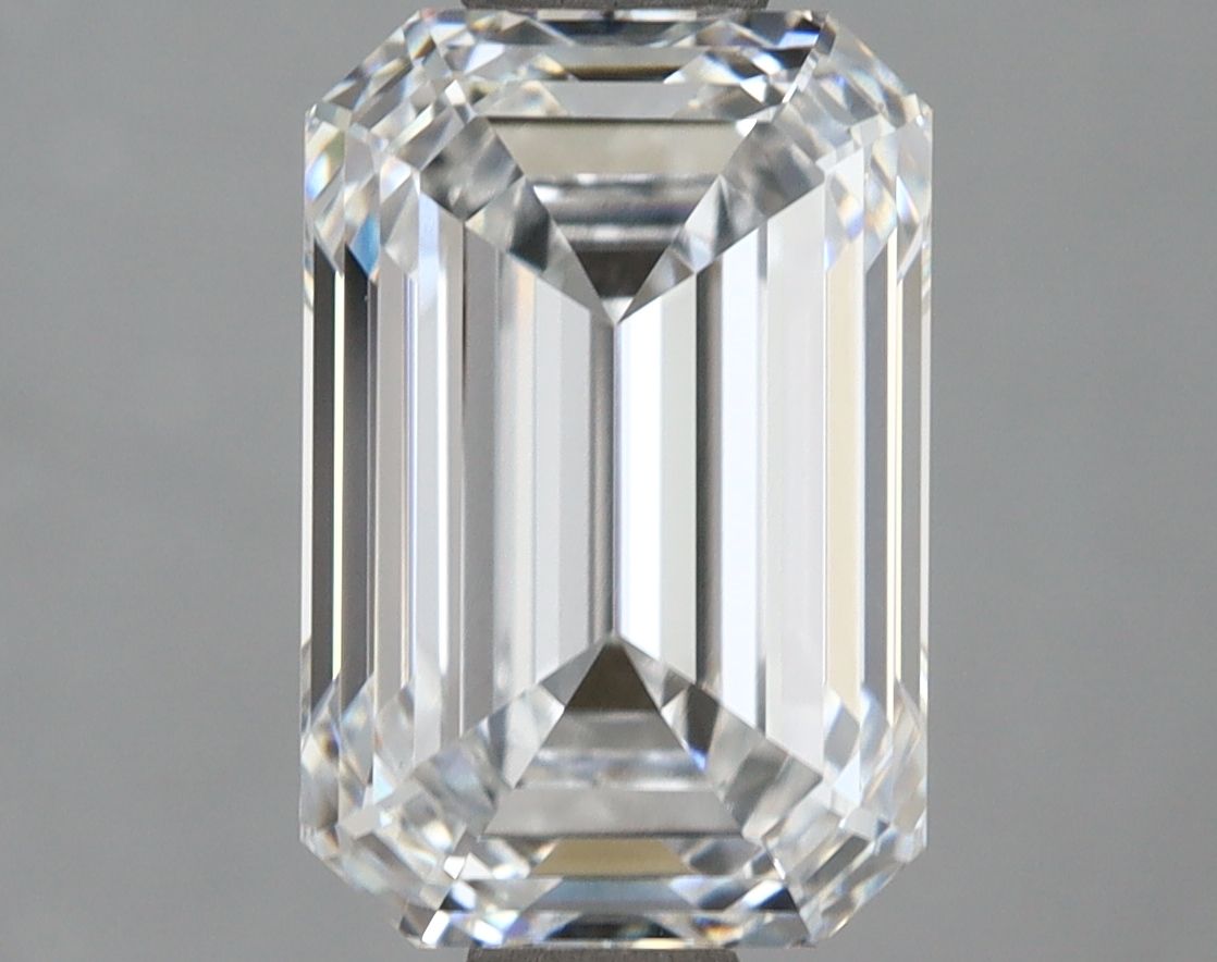 2.55 ct. emerald Lab Grown Diamond front image
