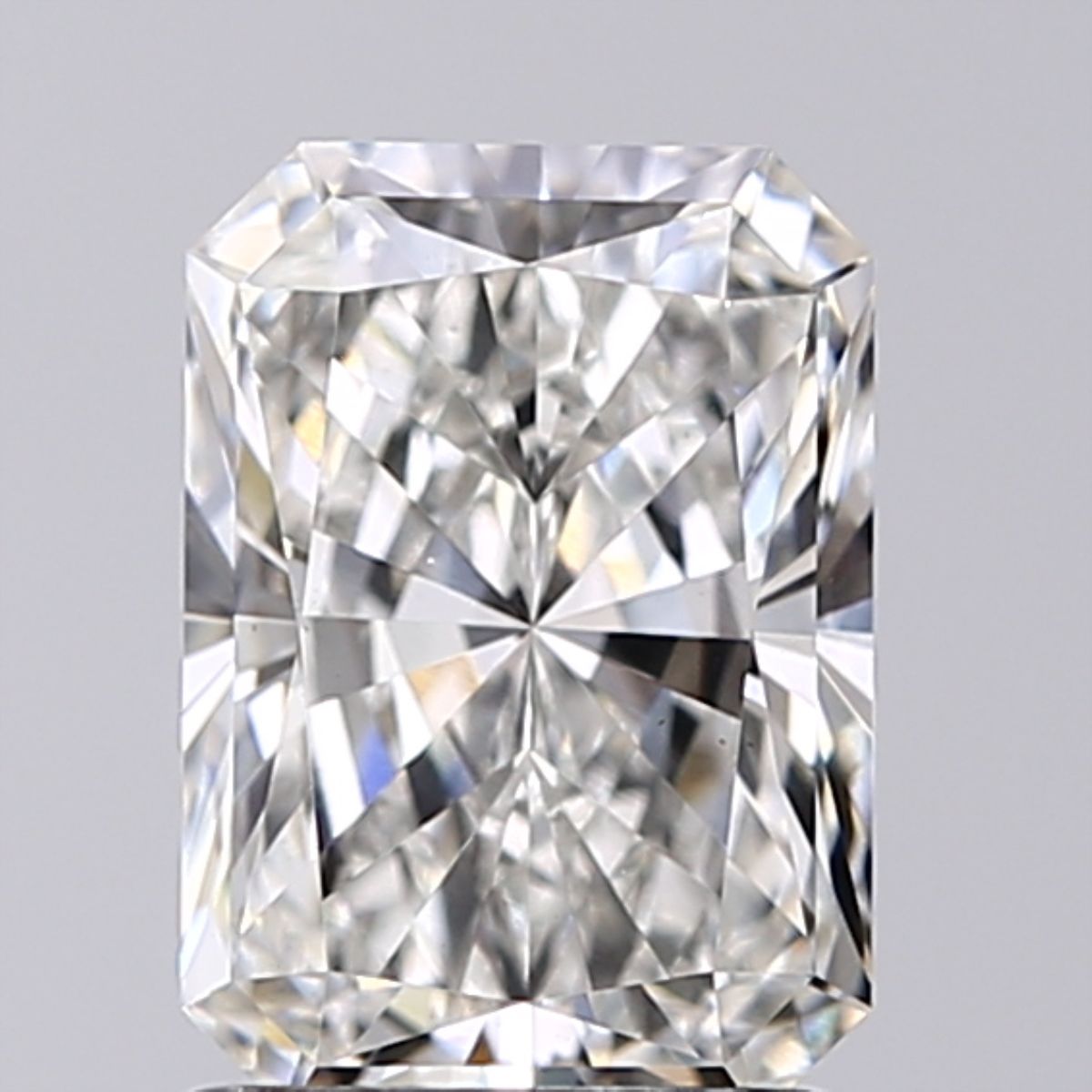 1.56 ct Radiant diamond