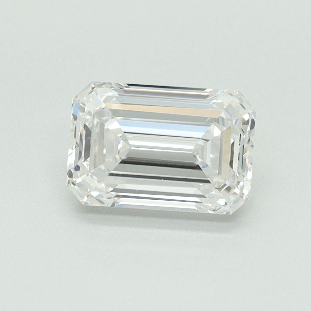1.53 ct. emerald Lab Grown Diamond front image
