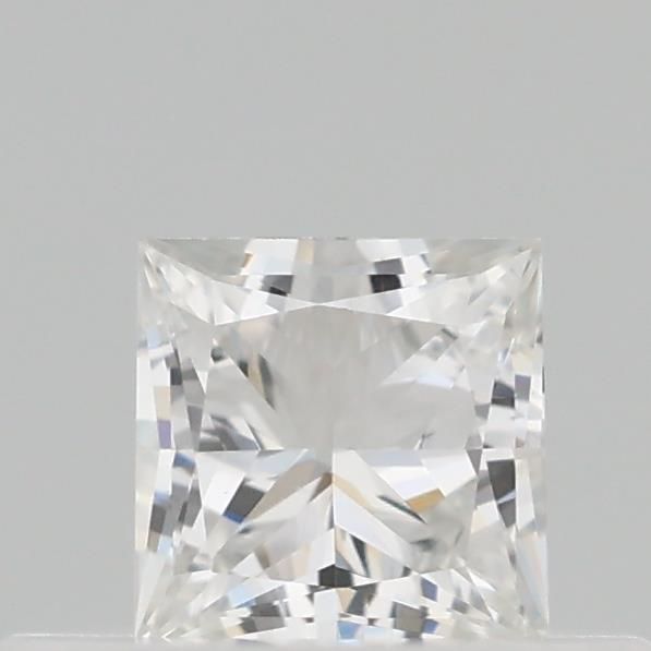 0.28 ct lab-grown Princess Diamond