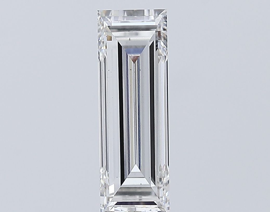 1.71 ct Baguette diamond