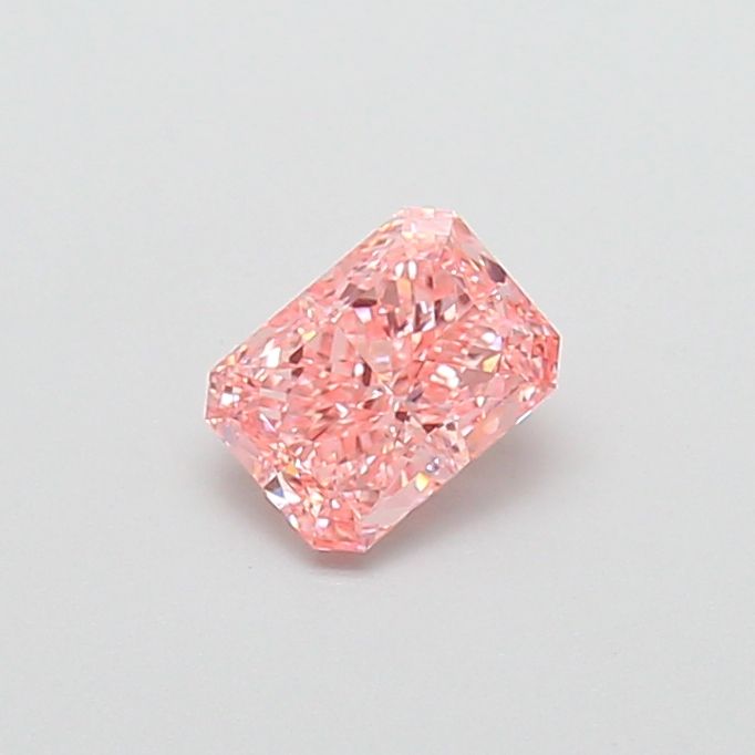1.01 ct Radiant diamond