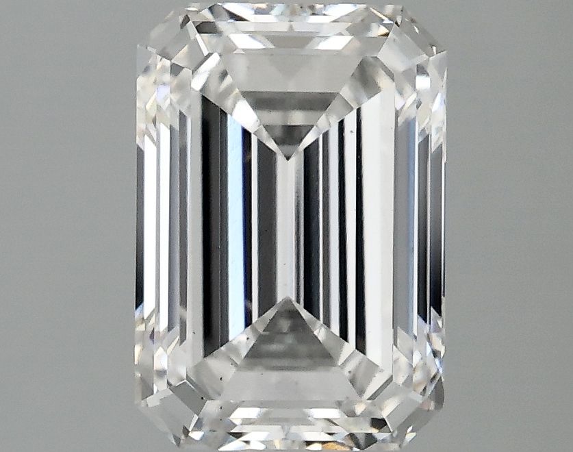 2.01 ct Emerald diamond