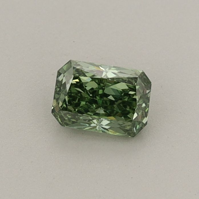 0.33 ct lab-grown Radiant Diamond