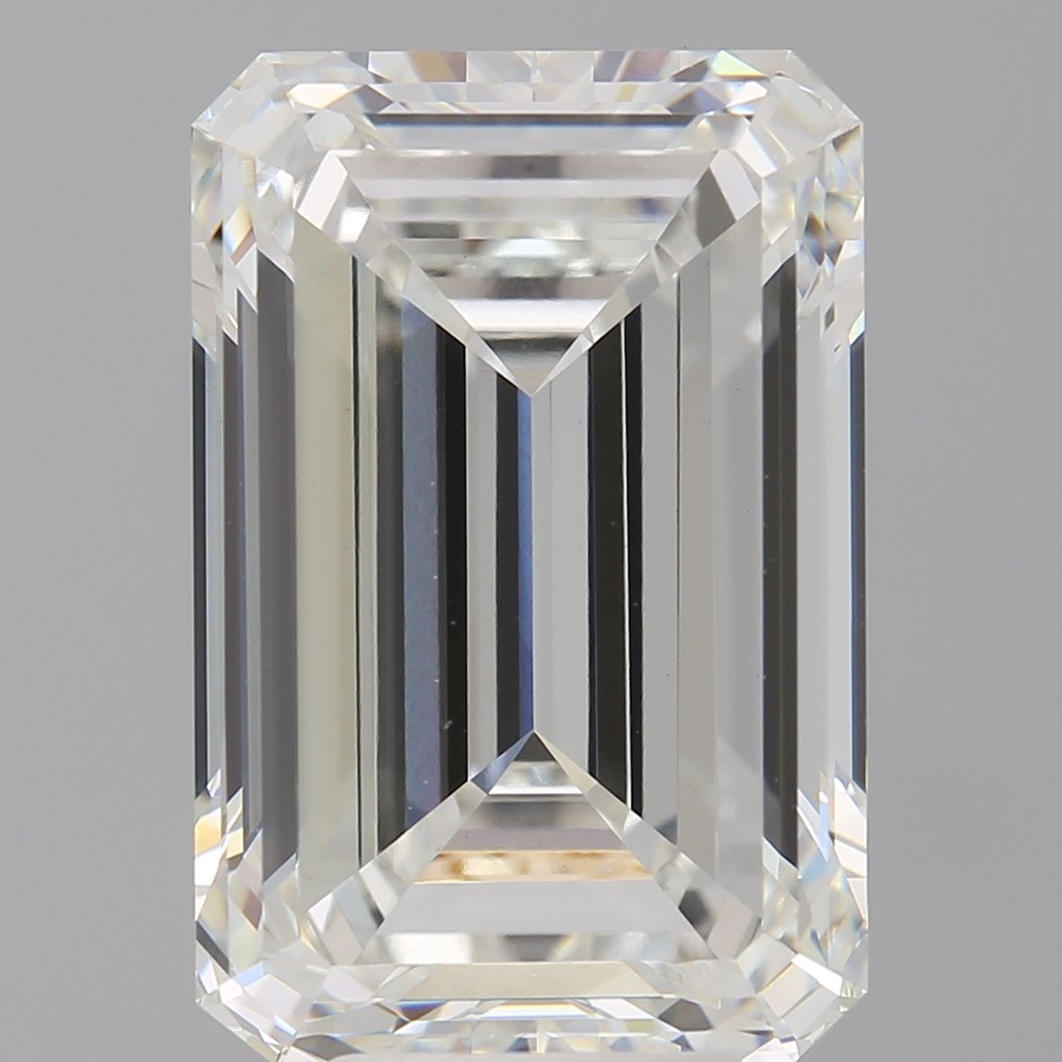 7.00 ct. emerald Lab Grown Diamond front image