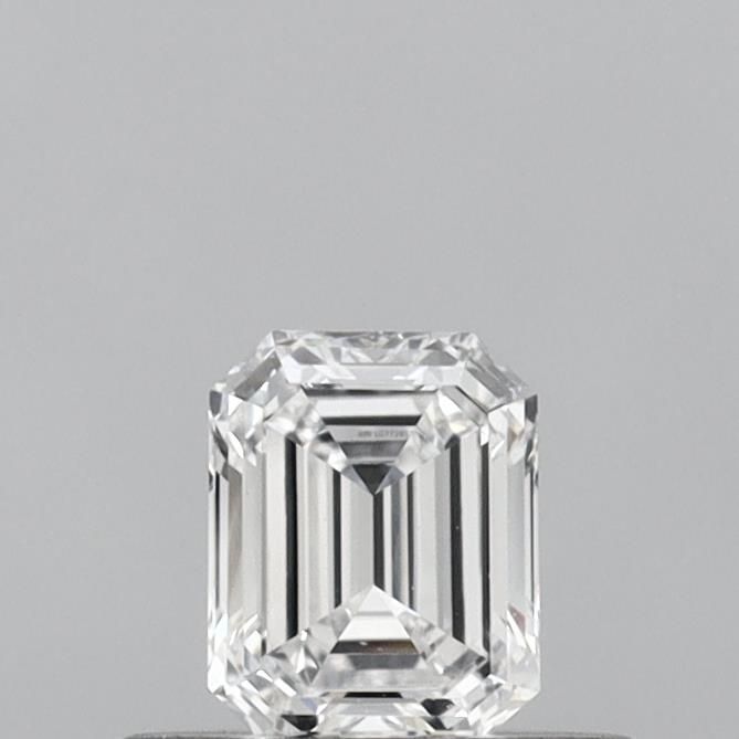 0.33 ct lab-grown Emerald Diamond