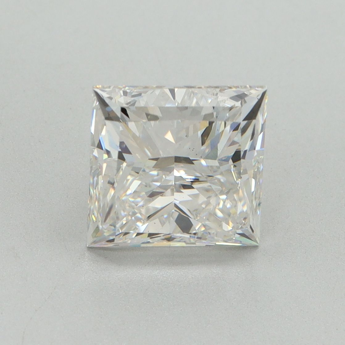 2.90 ct. princess Lab Grown Diamond front image