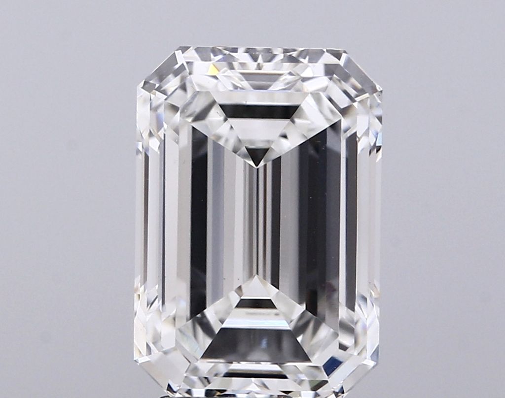 4.99 ct. emerald Lab Grown Diamond front image