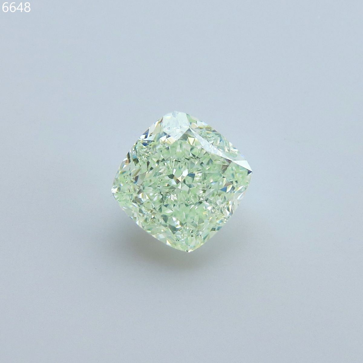 Diament 2.04 ct Fancy Light Green/VS1