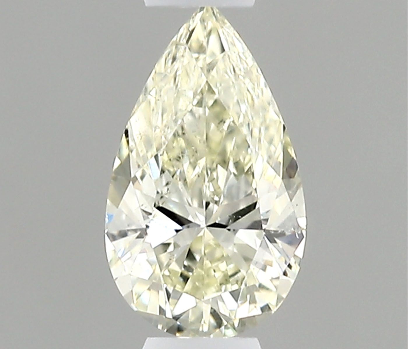 0.32 ct Pear Diamond