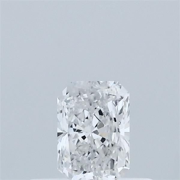 0.32 ct lab-grown Radiant Diamond
