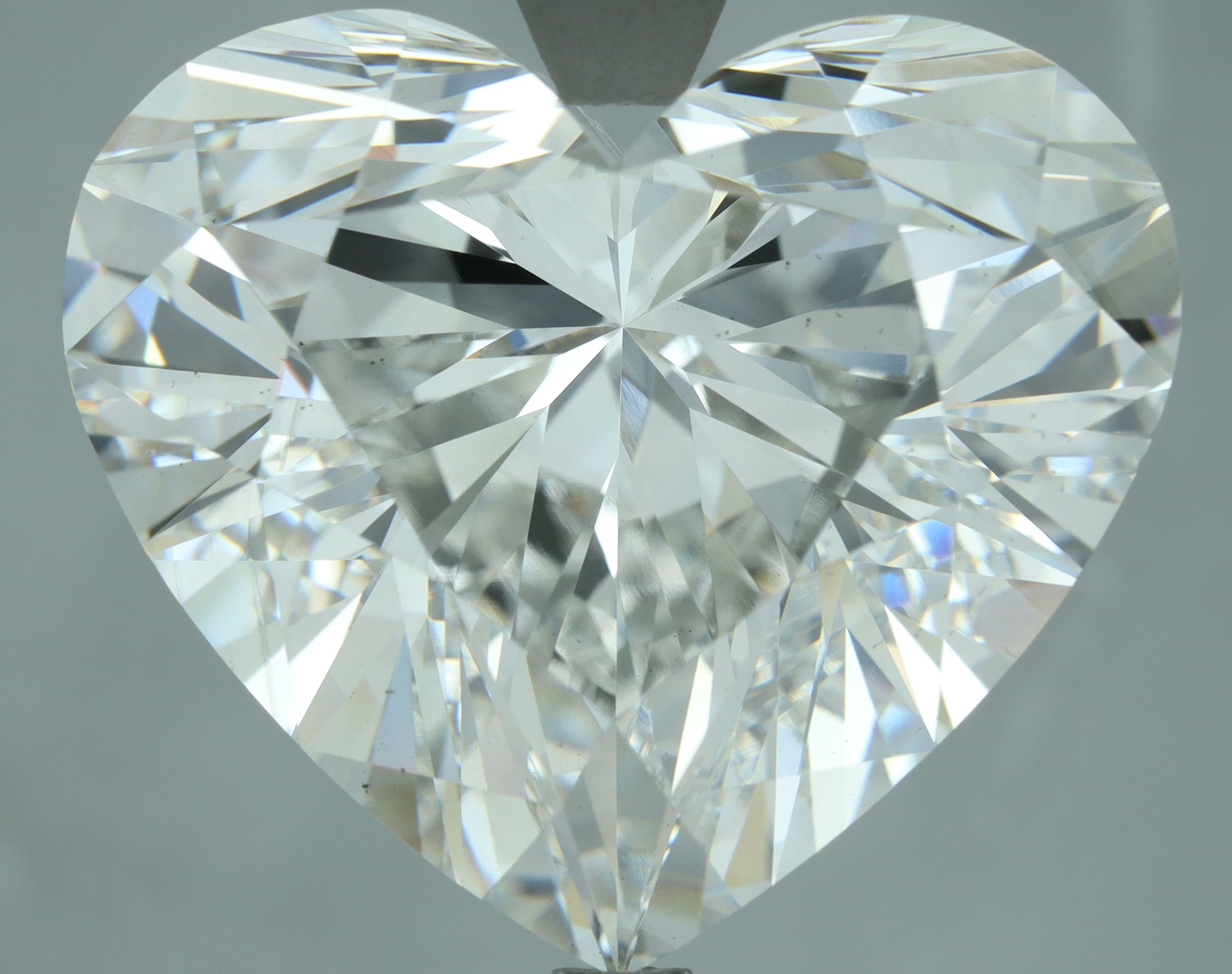 21.53 ct. heart Lab Grown Diamond front image