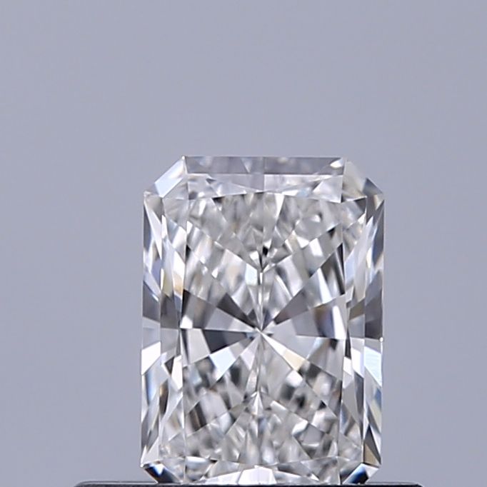 0.47 ct lab-grown Radiant Diamond