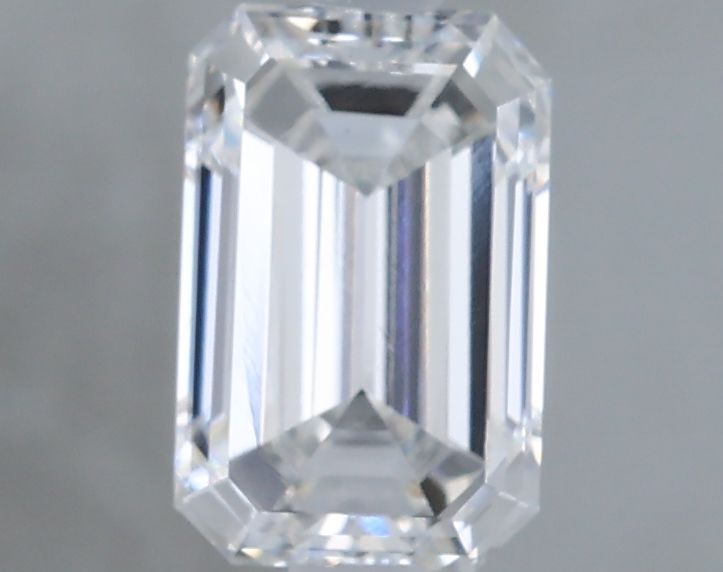 1.06 ct lab-grown Emerald Diamond