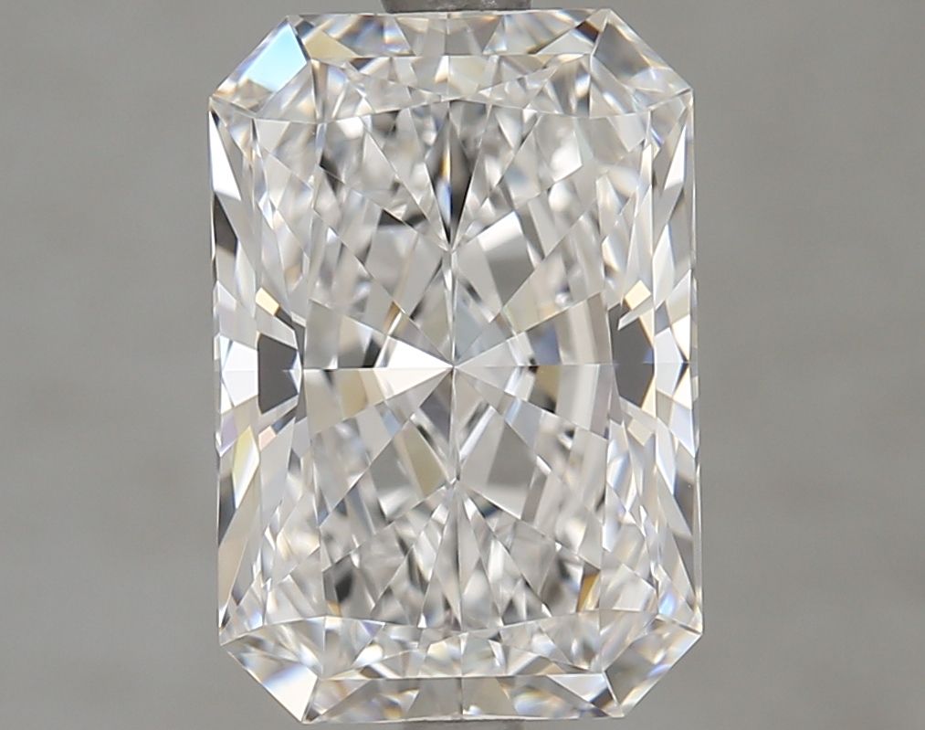 2.80 ct. radiant Lab Grown Diamond front image