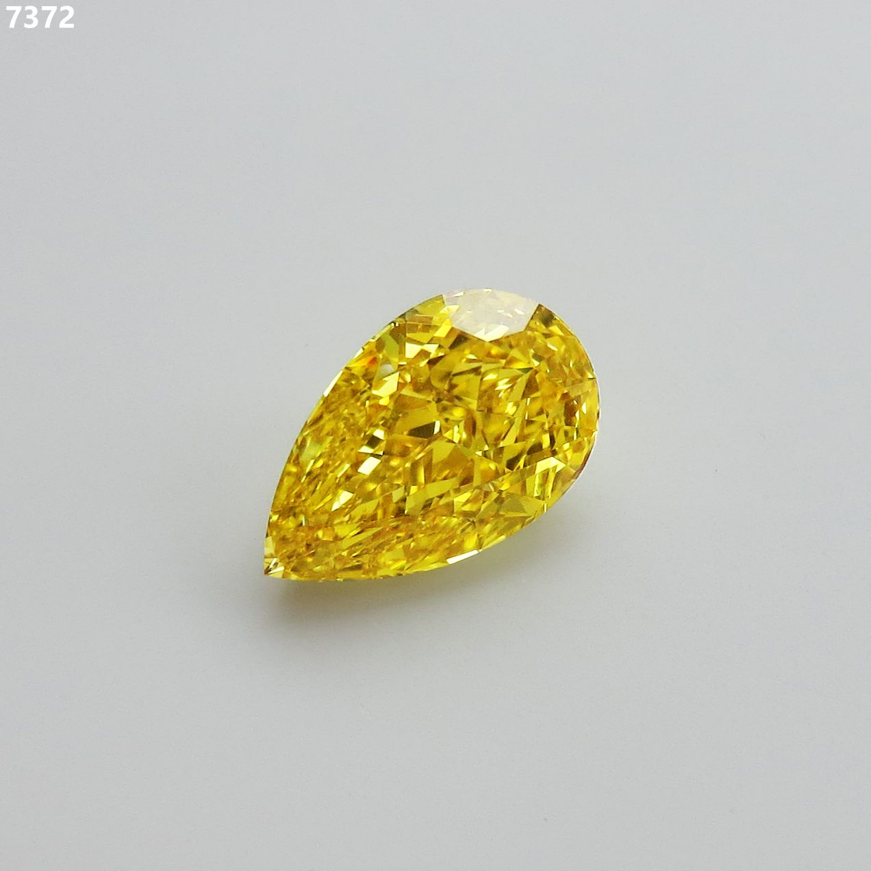 Diament 1.3 ct Fancy Vivid Yellow/VS1