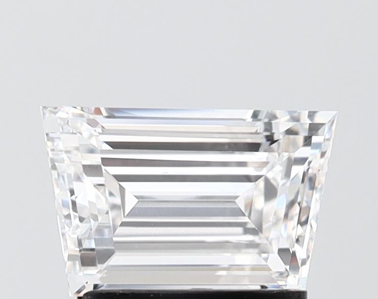 1.5 ct lab-grown Trapezoid Diamond