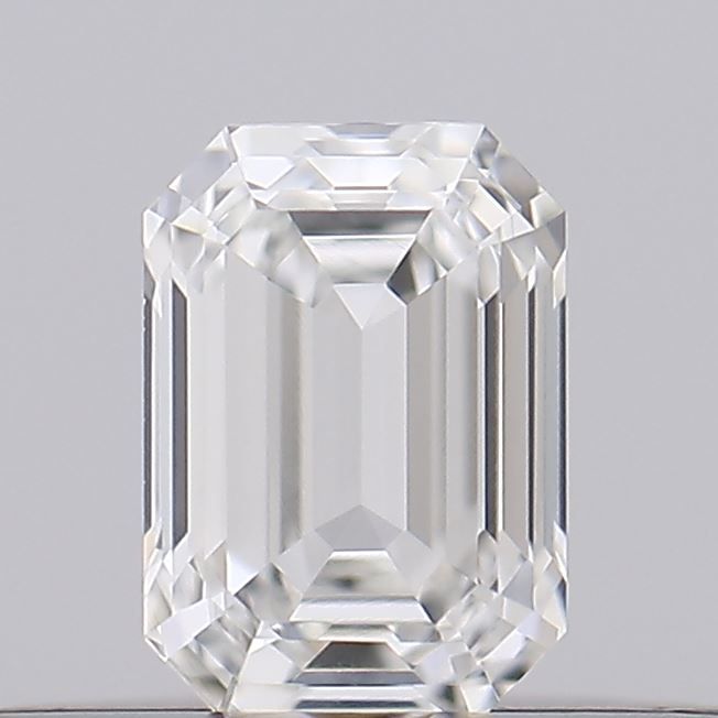 0.27 ct Emerald diamond