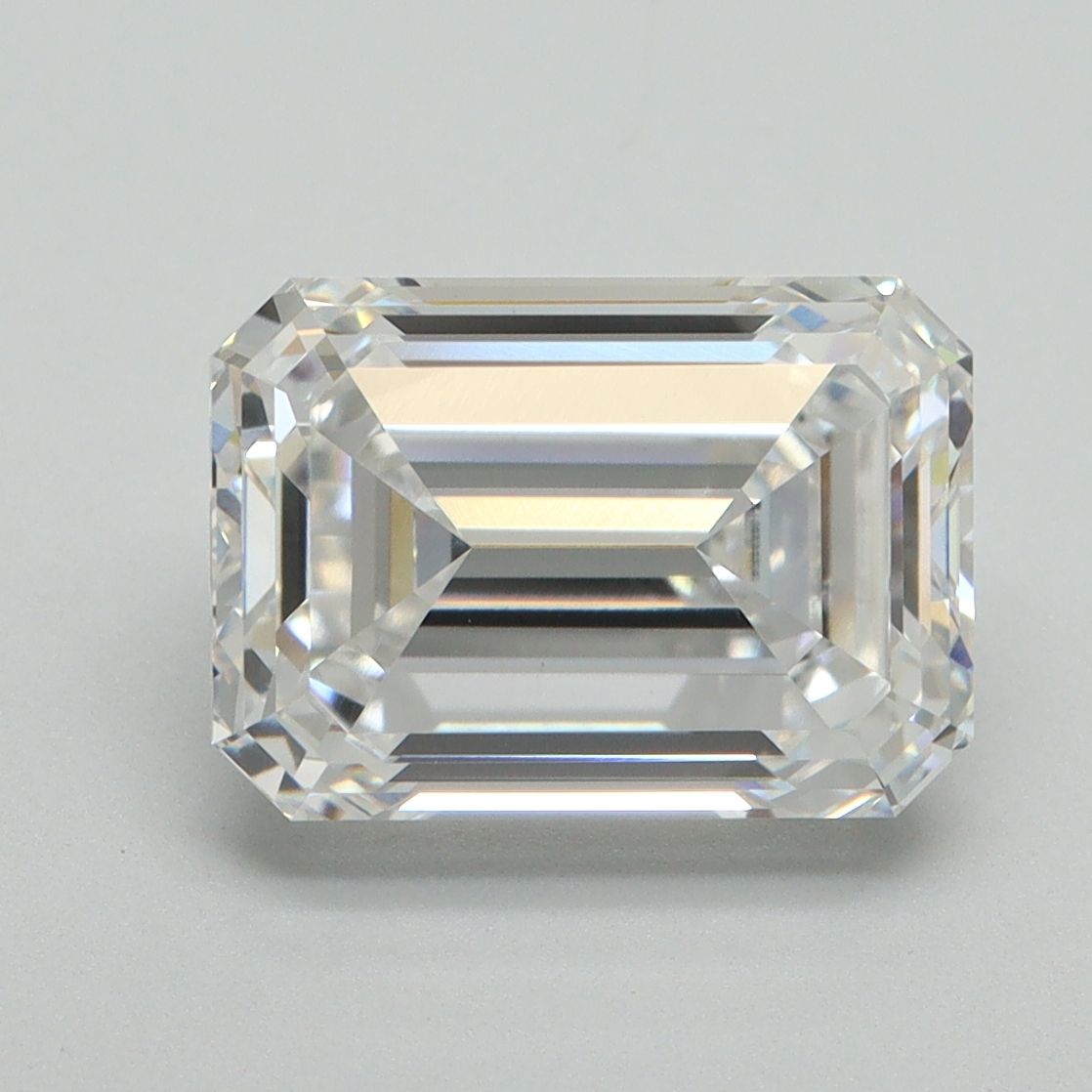 4.09 ct. emerald Lab Grown Diamond front image