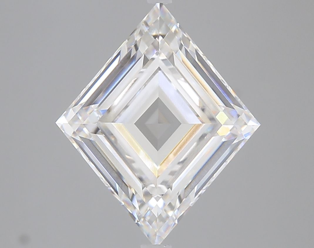 4.05 ct lab-grown Lozenge Diamond