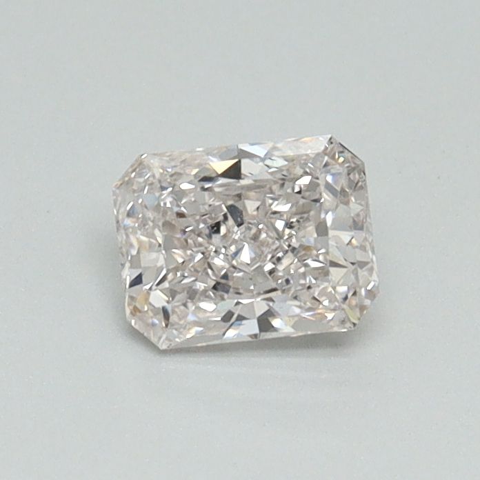 0.39 ct Radiant diamond