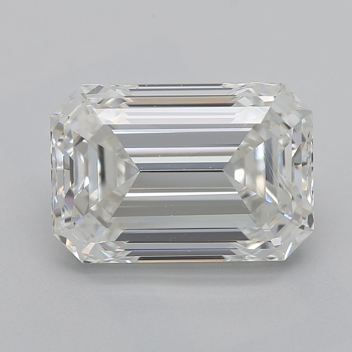 3.01 ct Emerald diamond