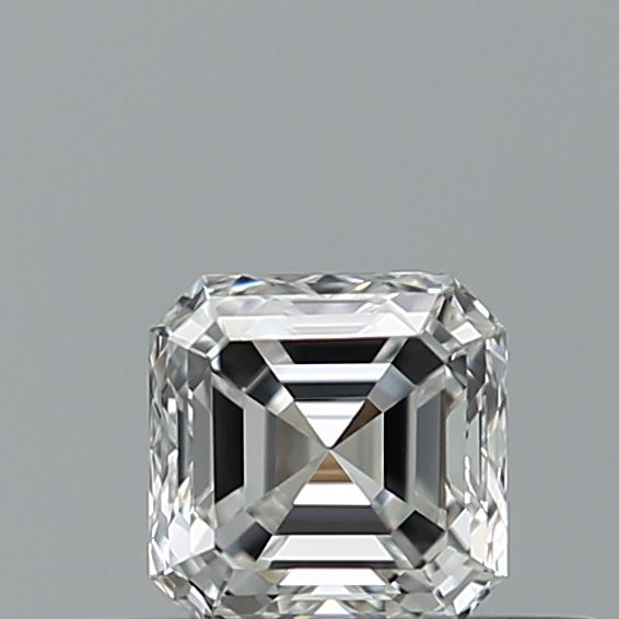 0.3 ct Square emerald Diamond
